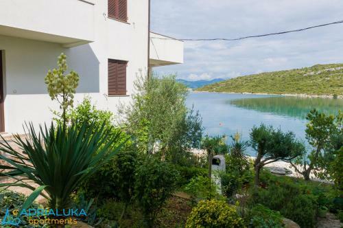 Apartments Adrialuka