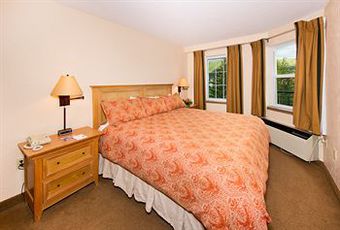 Hotel Inn & Suites At Riverwalk