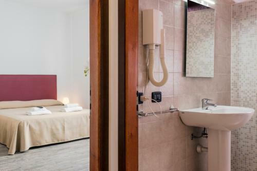 Hostal Affitta Camere Elena