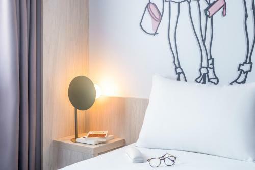 Hotel H�tel Colbert