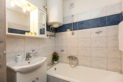 Apartment Am