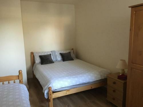 Double Rooms & Twin Rooms Rahoon