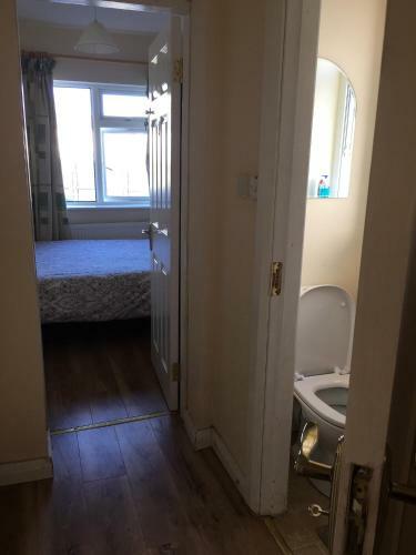 Double Rooms & Twin Rooms Rahoon