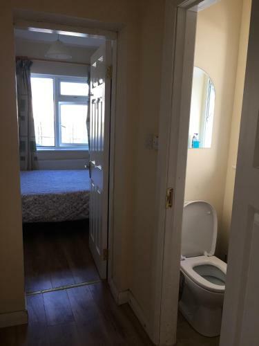 Double Rooms & Twin Rooms Rahoon