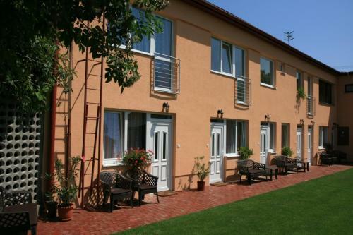Hostal Penzion Atlas