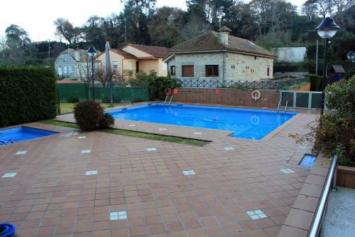 Apartamento Con Terraza Y Piscina, Baiona