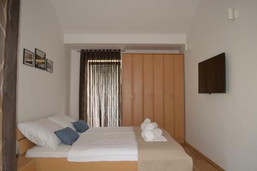 Villa Antea - Modern House With Pool