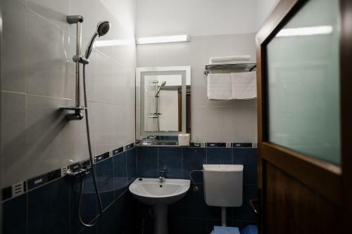 Hostal Vila Azra - Adults Only
