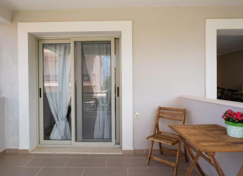 La Strada Apartment