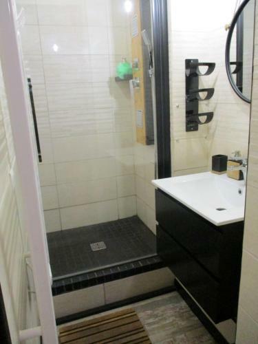 Cosy 27m With Garden - Residence With Pool