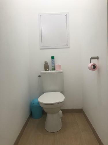 Chambre , 1 Lit Double Et 1 Lit Simple