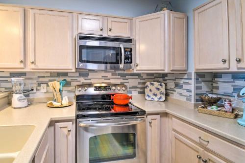 Apartamento Waterfront Gulf Shores Escape With Dock And Slip!