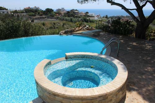 Romina Summer Home1