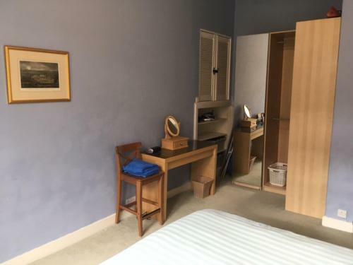 Fabulous Stockbridge Apartment