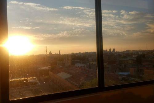 Apartamento Mexican�ssimo!! Awake With Mariachi Serenade