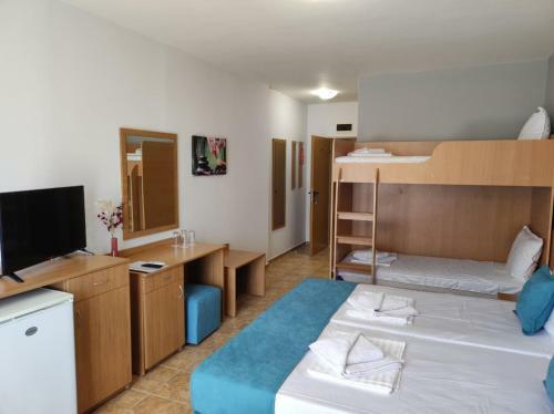 Hotel ??????? ???