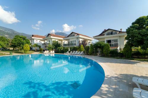 Ovac?k Aqua 4+1 Tr?pleks Villa