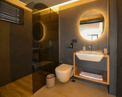 Luxury Life Villas