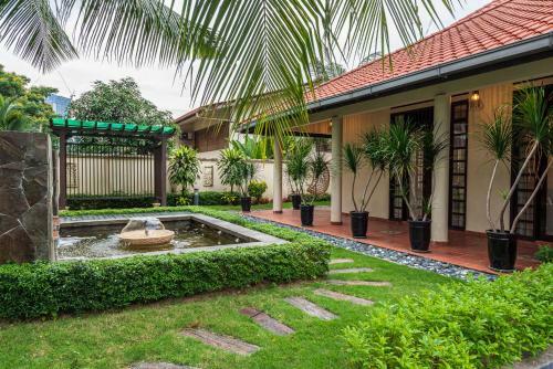 9225sf 6br 27pax Private Pool Villa, 1km To Klcc
