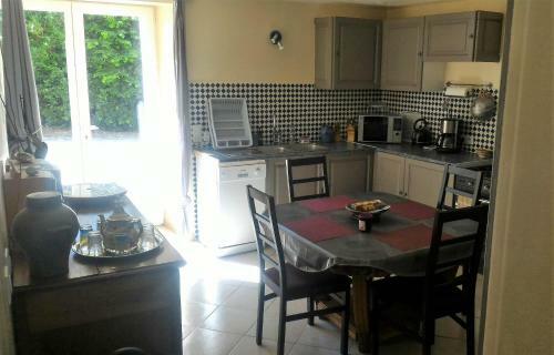 Holiday Home La Crutte � La Hogue