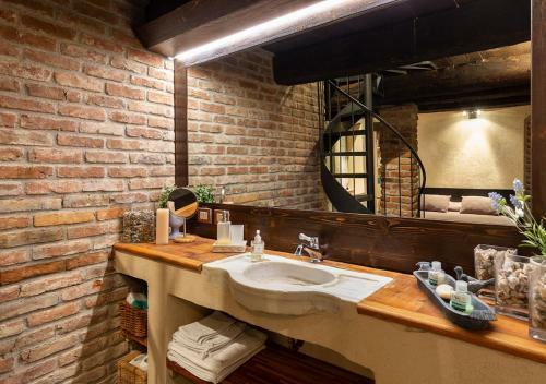Cascina Del Tempo Sospeso