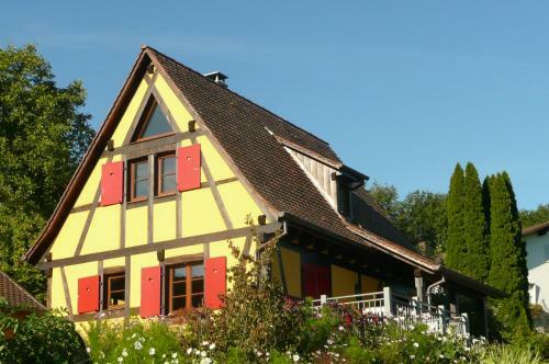 La Pomme De Pin
