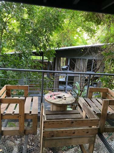 Warehouse Hostel Koh Tao