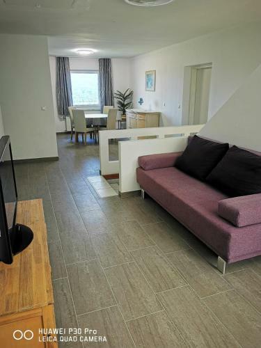 Apartamento Gro�z�gige Wohnung In Wunderbarer Aussichtslage