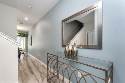 New Pool Home, 10 Mi To Disney Free Waterpark