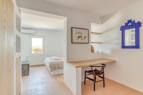 Villa Beachfront House - 5 Bd And Private Patio