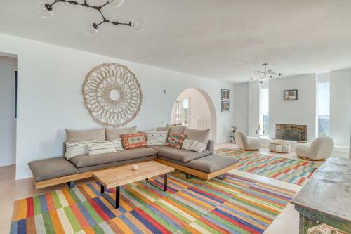 Villa Beachfront House - 5 Bd And Private Patio