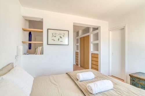 Villa Beachfront House - 5 Bd And Private Patio