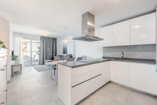 Bluewave Apartment