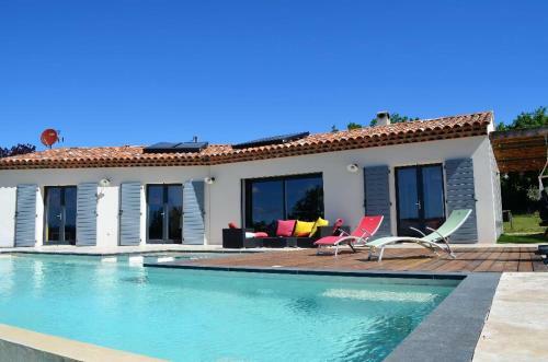 Villa Beach