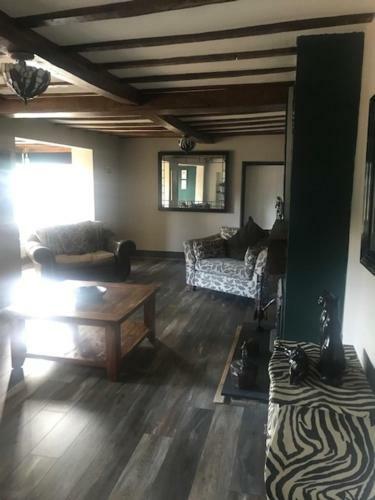 Entire Character House, Beautiful Sleeps Upto 8