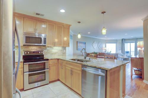 402 Sea Cloisters 2 Br Oceanfront
