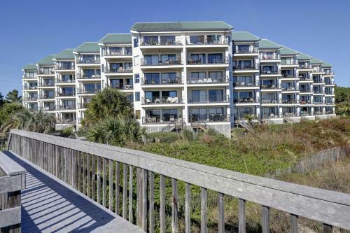 402 Sea Cloisters 2 Br Oceanfront
