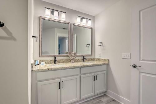 Modern Hilton Head Townhome About 4 Mi To Beach!