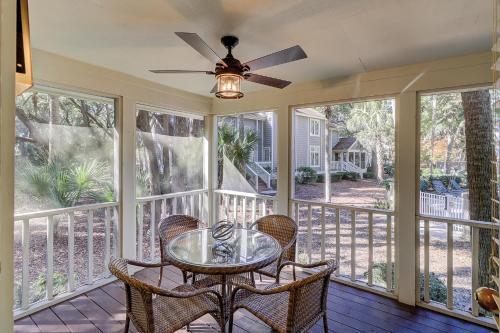 Villa 7602 Huntington
