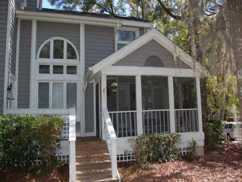 Villa 7615 Huntington