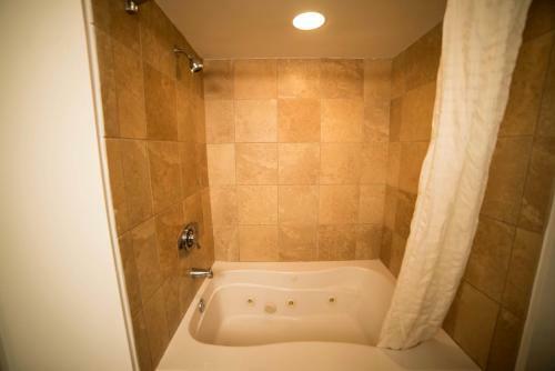 Apartamento Deluxe Ocean Front One Bedroom Suite In Sandy Beach Resort