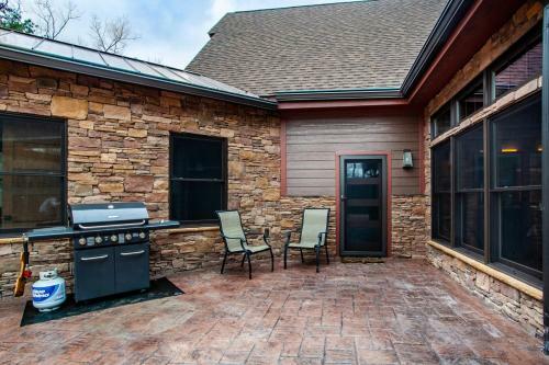 Hickory Homestead - Hottub, Wcaccessible