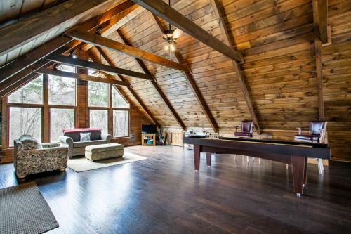 Hickory Homestead - Hottub, Wcaccessible