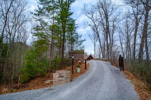 Hickory Homestead - Hottub, Wcaccessible