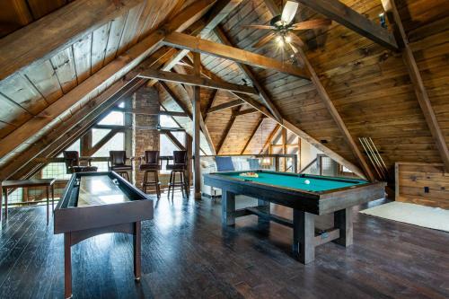 Hickory Homestead - Hottub, Wcaccessible