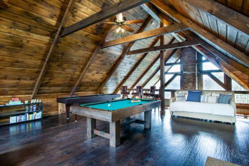 Hickory Homestead - Hottub, Wcaccessible