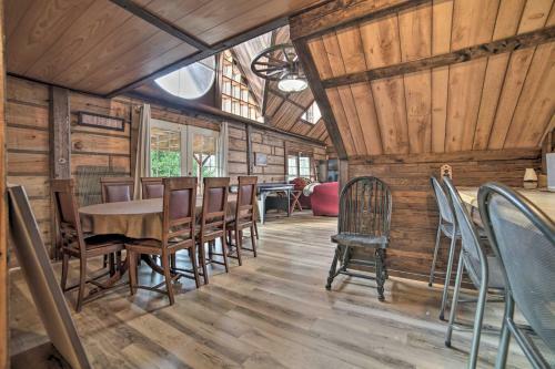Sevierville Countryside Getaway With 2 Decks!