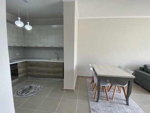 Sea View Apartment In Vlore - 008