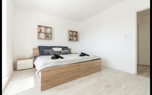 Smith Apartment