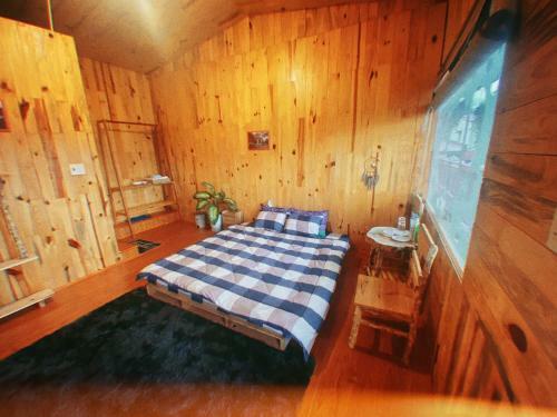 Hostal 72 House